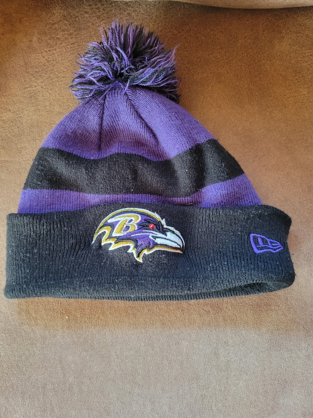 New Era Baltimore Ravens New Era NFL Sideline Pom Knit Beanie NFL Sideline Pom